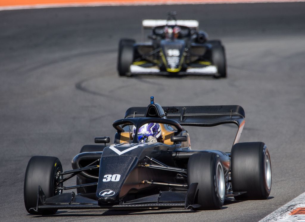 Solid Eurocup3-opvarmning på Motorland Aragon for Theodor Jensen
(Foto: Theodor Jensen Racing)
